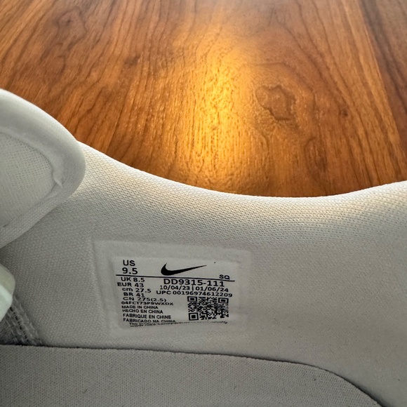 BRAND NEW NIKE GOLF SHOES - Picture 6 of 6